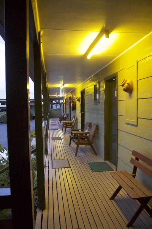 Lake Forbes Motel Eksteriør billede
