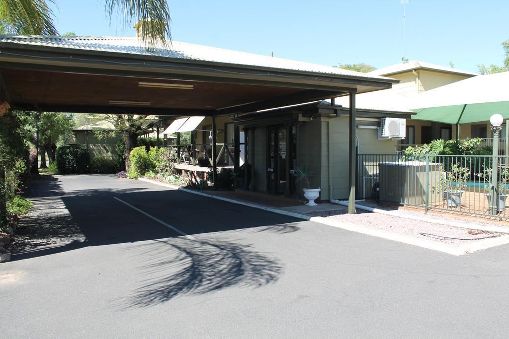 Lake Forbes Motel Eksteriør billede
