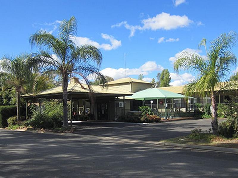 Lake Forbes Motel Eksteriør billede