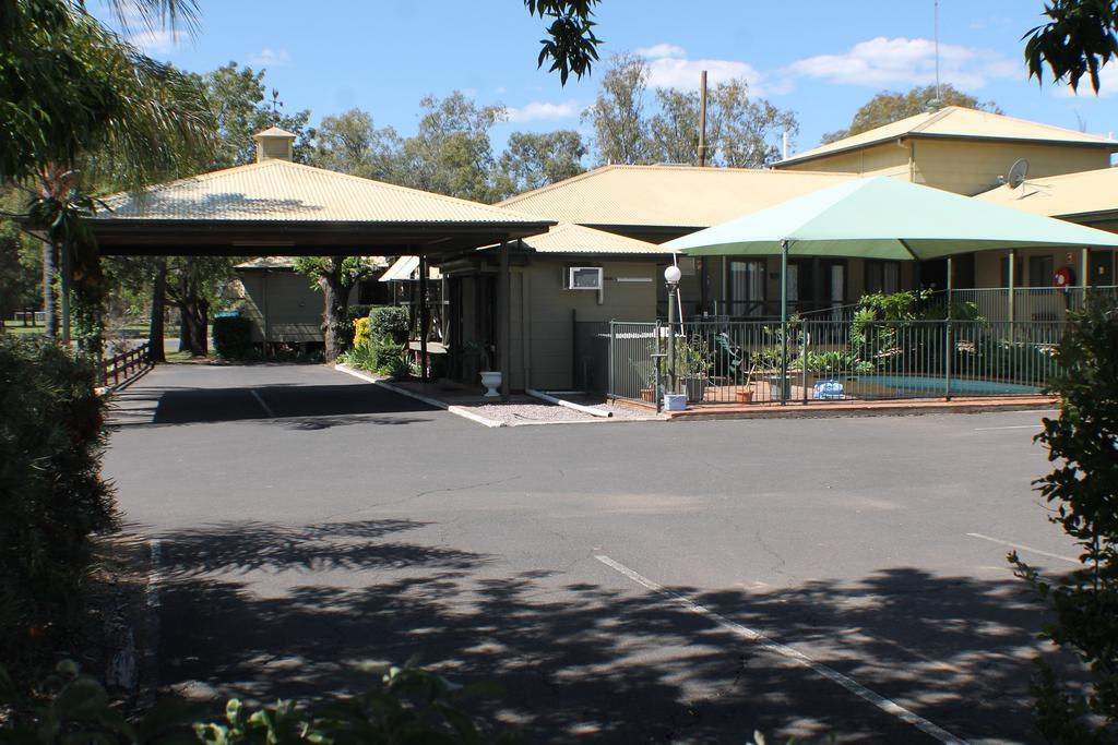 Lake Forbes Motel Eksteriør billede